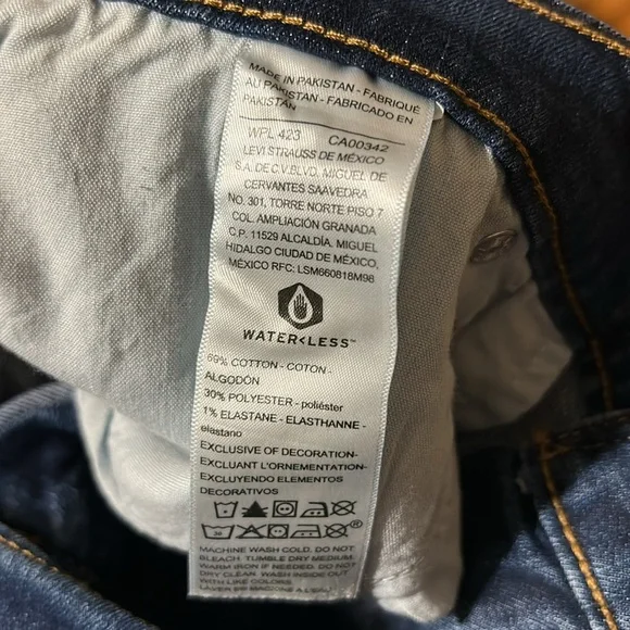 Denizen from Levi’s Bermuda jean shorts size 22 NWT - Picture 4 of 5